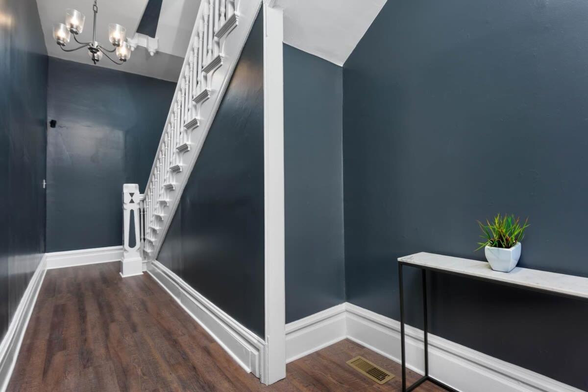 Flats On Front - Riverfront Gem Fast Wi-fi 1f * Harrisburg