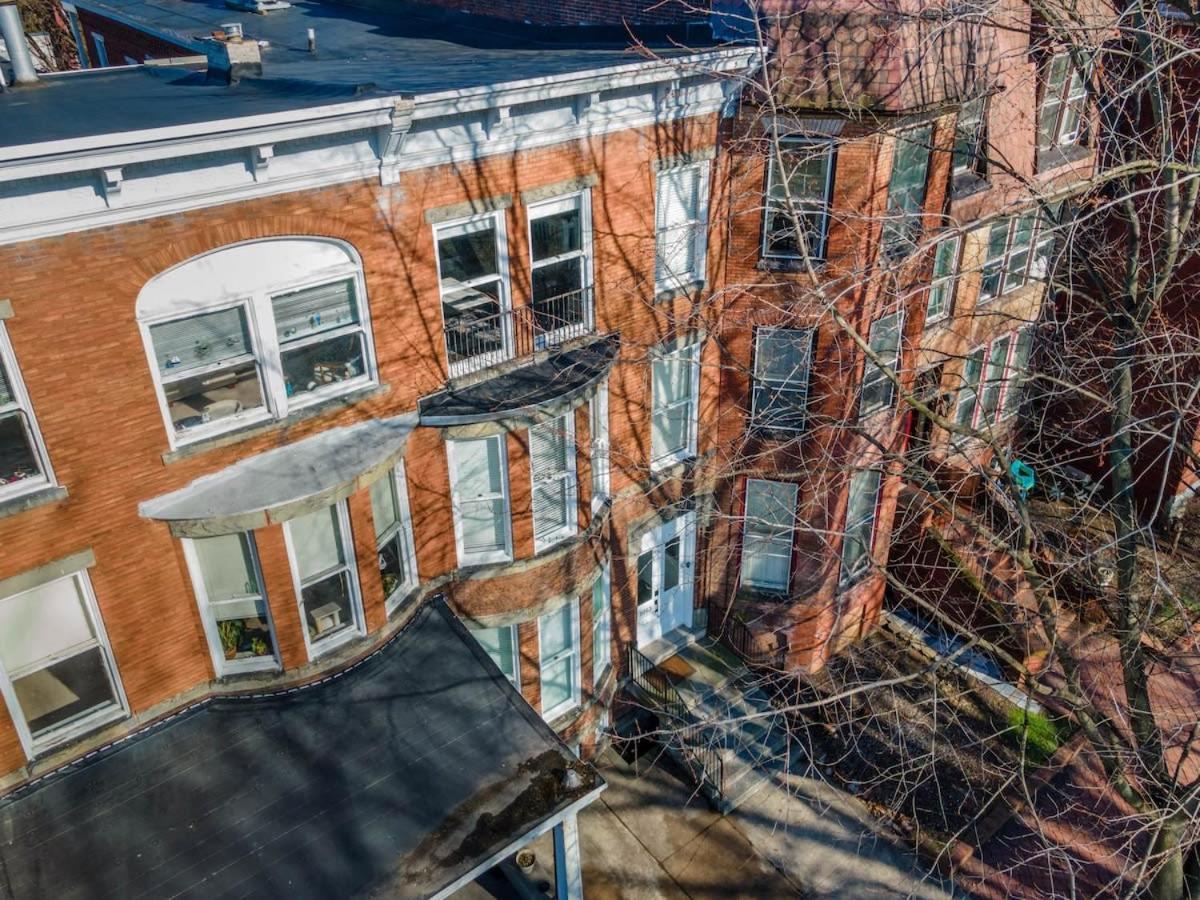 Flats On Front - Riverfront Gem Fast Wi-fi 1f Apartment Harrisburg